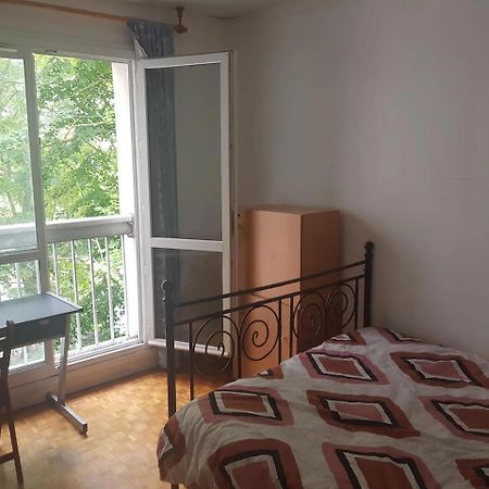 Une Chambre Privee Entre Paris Et Disneyland Noisy-le-Grand Exterior foto